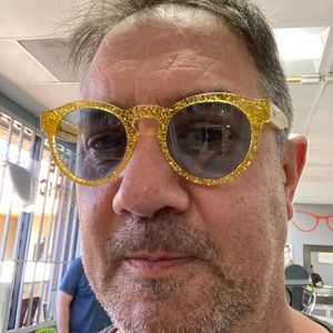 Meet your Posher, Jeffrey